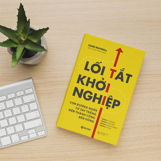 Review sách Lối Tắt Khởi Nghiệp